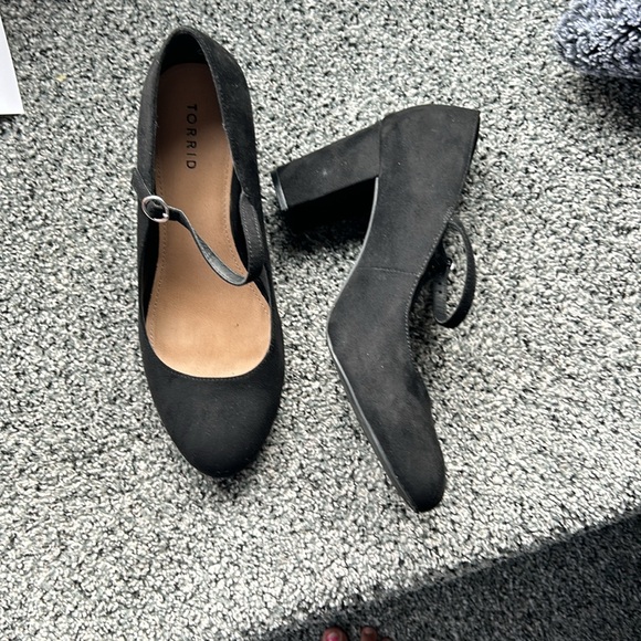 Mary Jane Heels - Picture 5 of 6